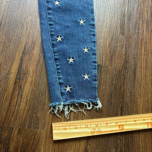 Judy Blue Medium Wash Faded Skinny Star Embroidered Raw Hem Jeans Size 5/27 - Picture 9 of 10
